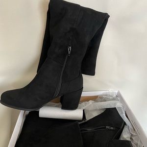 Toetos, size 9, black suede, over the knee chunky heel boots slip on, worn once